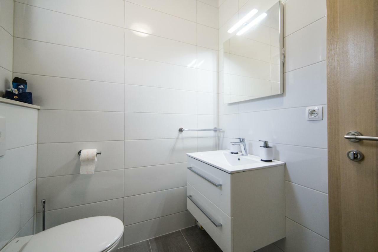 Apartmani Ujdur Gradac  Εξωτερικό φωτογραφία